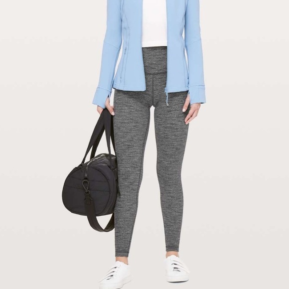 𝕃𝕦𝕝𝕦𝕝𝕖𝕞𝕠𝕟 𝕂𝕟𝕚𝕥 ℍ𝕚𝕘𝕙 ℝ𝕚𝕤𝕖 - Picture 5 of 5